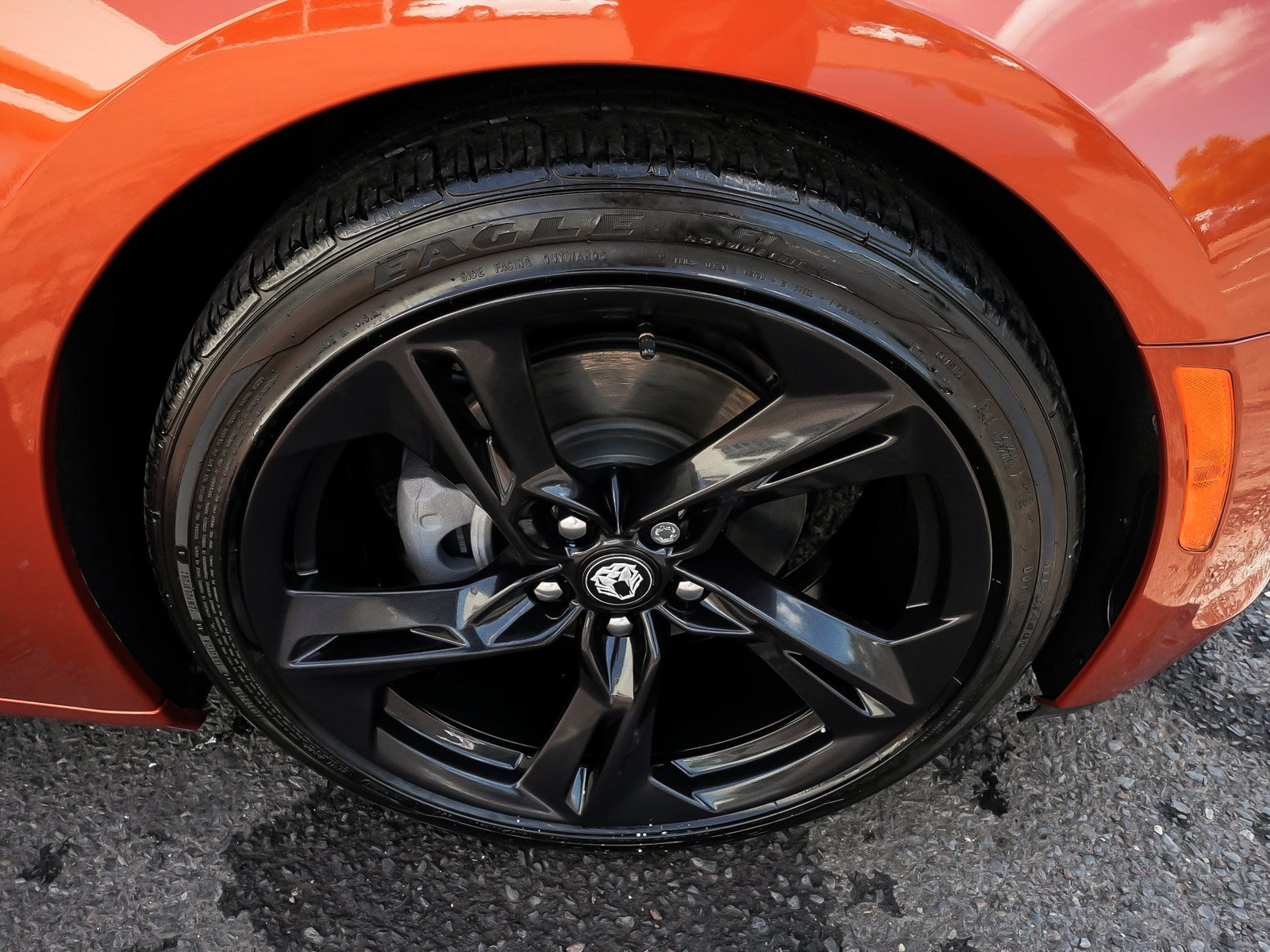 Used 2024 Chevrolet Camaro LT RWD image 11