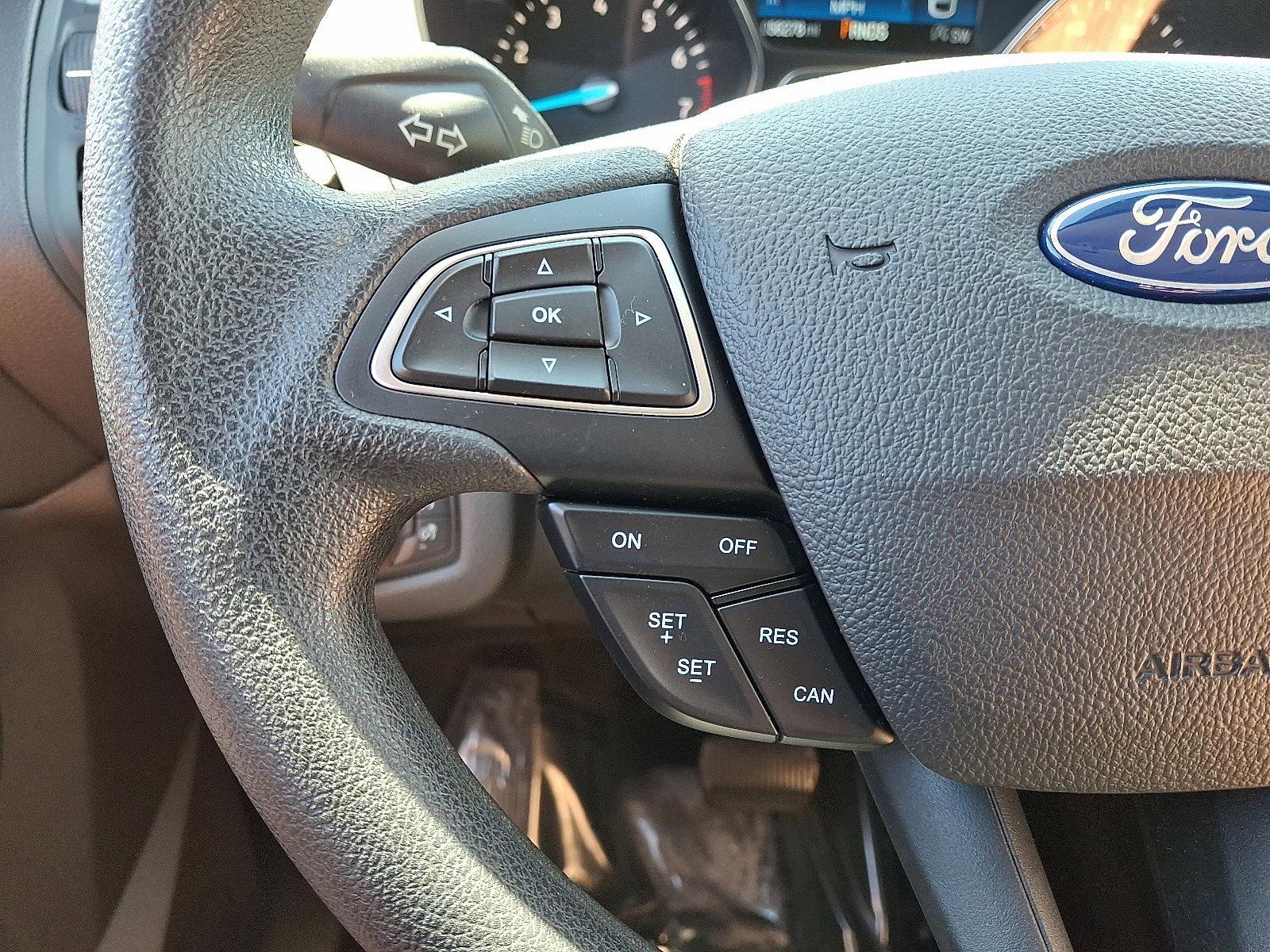 Used 2018 Ford Escape SE w/ SE Sync 3 Package AWD/4WD image 21