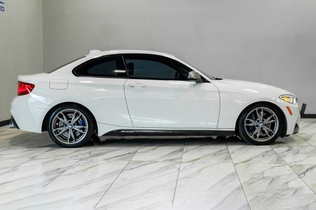 Used 2015 BMW M235i Coupe RWD image 10