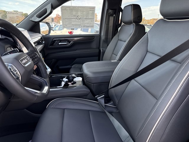 New 2026 GMC Yukon XL Elevation w/ LPO, Floor Liner Package image 5