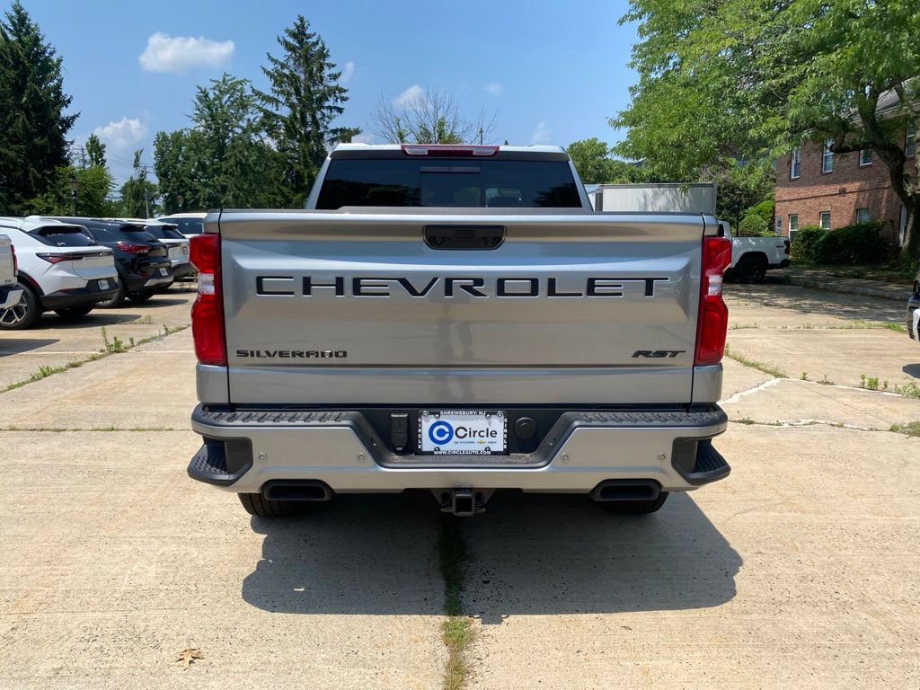 New 2026 Chevrolet Silverado 1500 RST w/ Dark Appearance Package AWD/4WD image 5