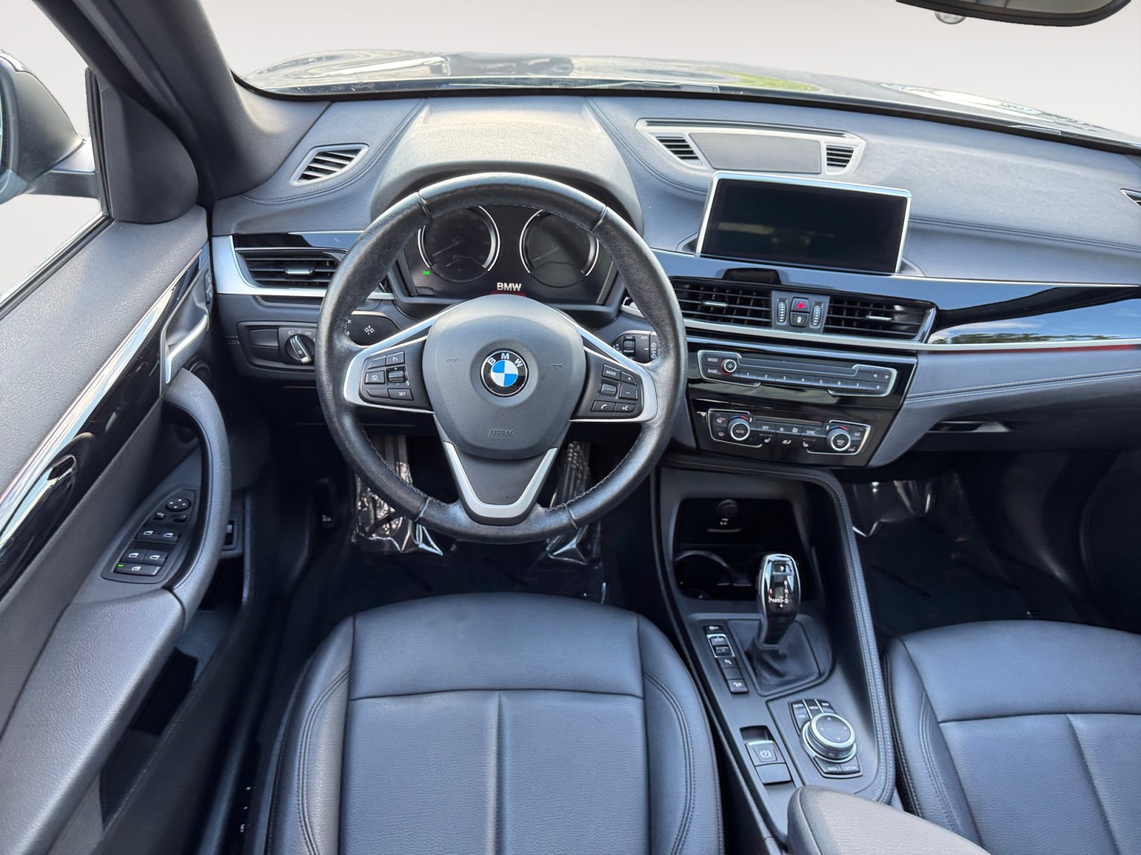 Used 2021 BMW X1 xDrive28i w/ Convenience Package AWD/4WD image 10