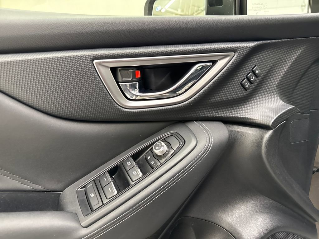 Used 2023 Subaru Forester Touring image 12