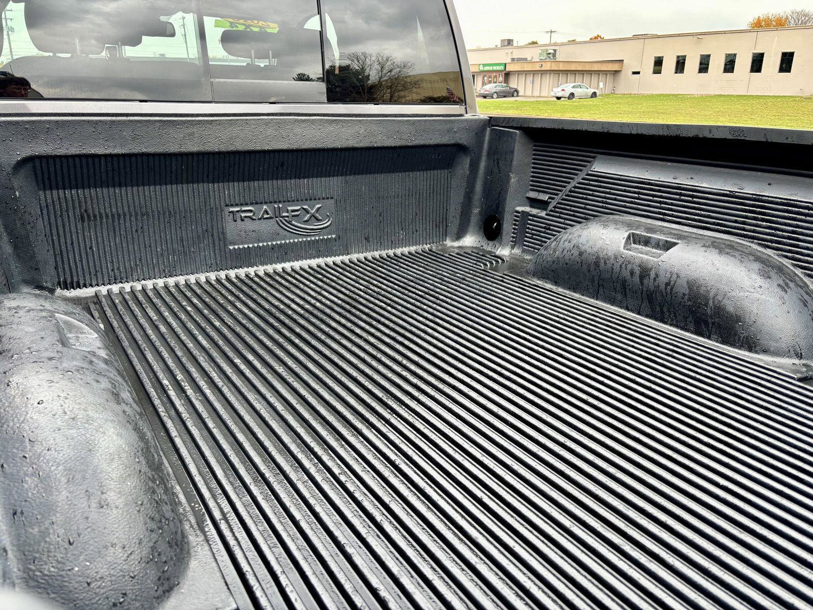 Used 2016 RAM 1500 Big Horn image 11