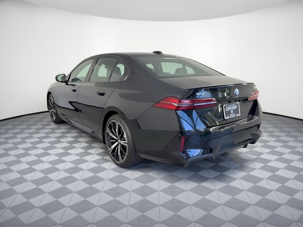 New 2027 BMW 530i xDrive w/ M Sport Package AWD/4WD image 3