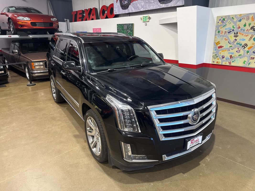 Used 2015 Cadillac Escalade Premium image 21