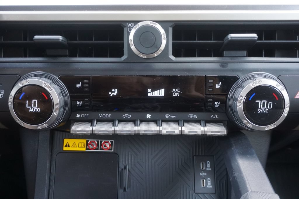 Used 2025 Toyota Tacoma TRD Sport w/ TRD Sport Premium Package AWD/4WD image 15