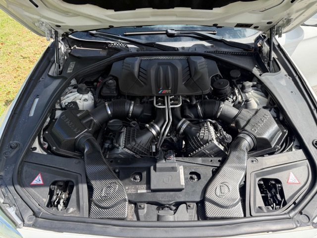 Used 2014 BMW M5 image 18