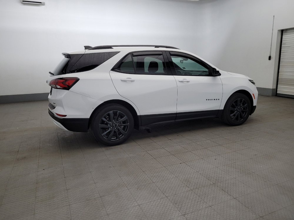 Used 2023 Chevrolet Equinox RS w/ LPO, Floor Liner Package FWD image 10