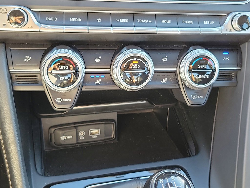 Used 2019 Genesis G70 2.0T Sport image 11