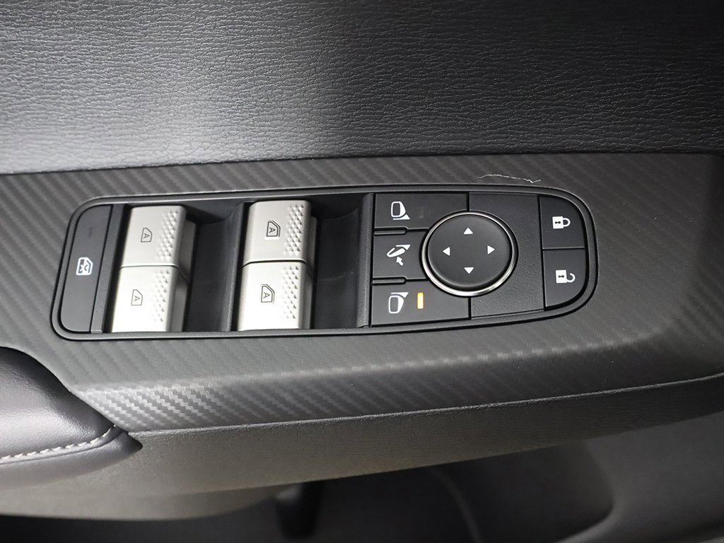 New 2025 Mitsubishi Outlander SE image 42