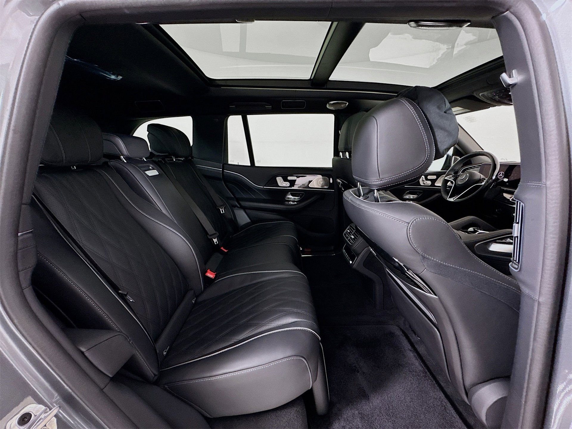 New 2026 Mercedes-Benz Maybach GLS 600 4MATIC image 30