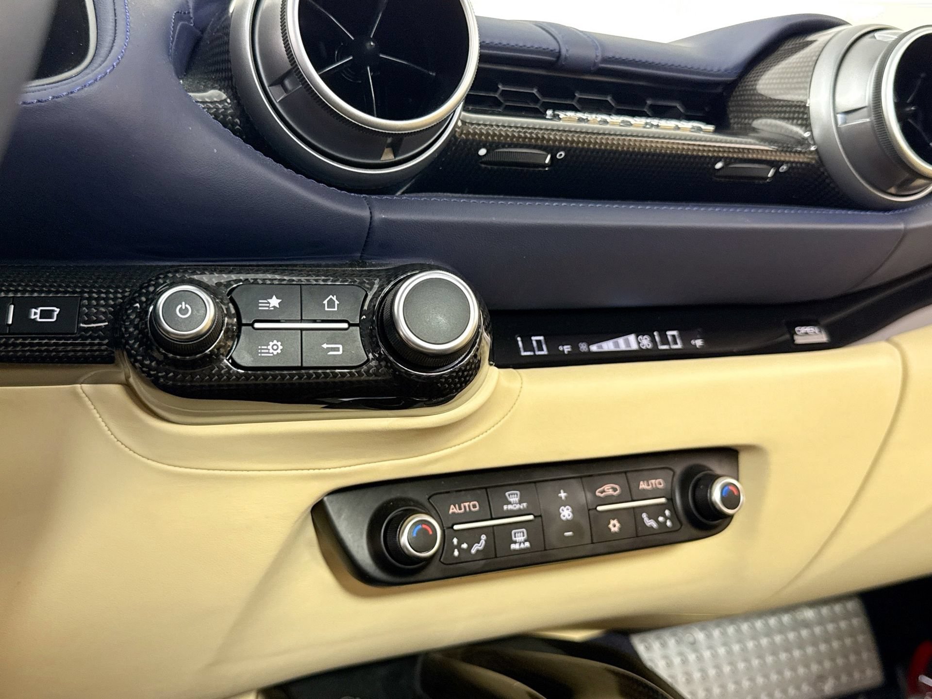 Certified 2022 Ferrari 812 GTS RWD image 12
