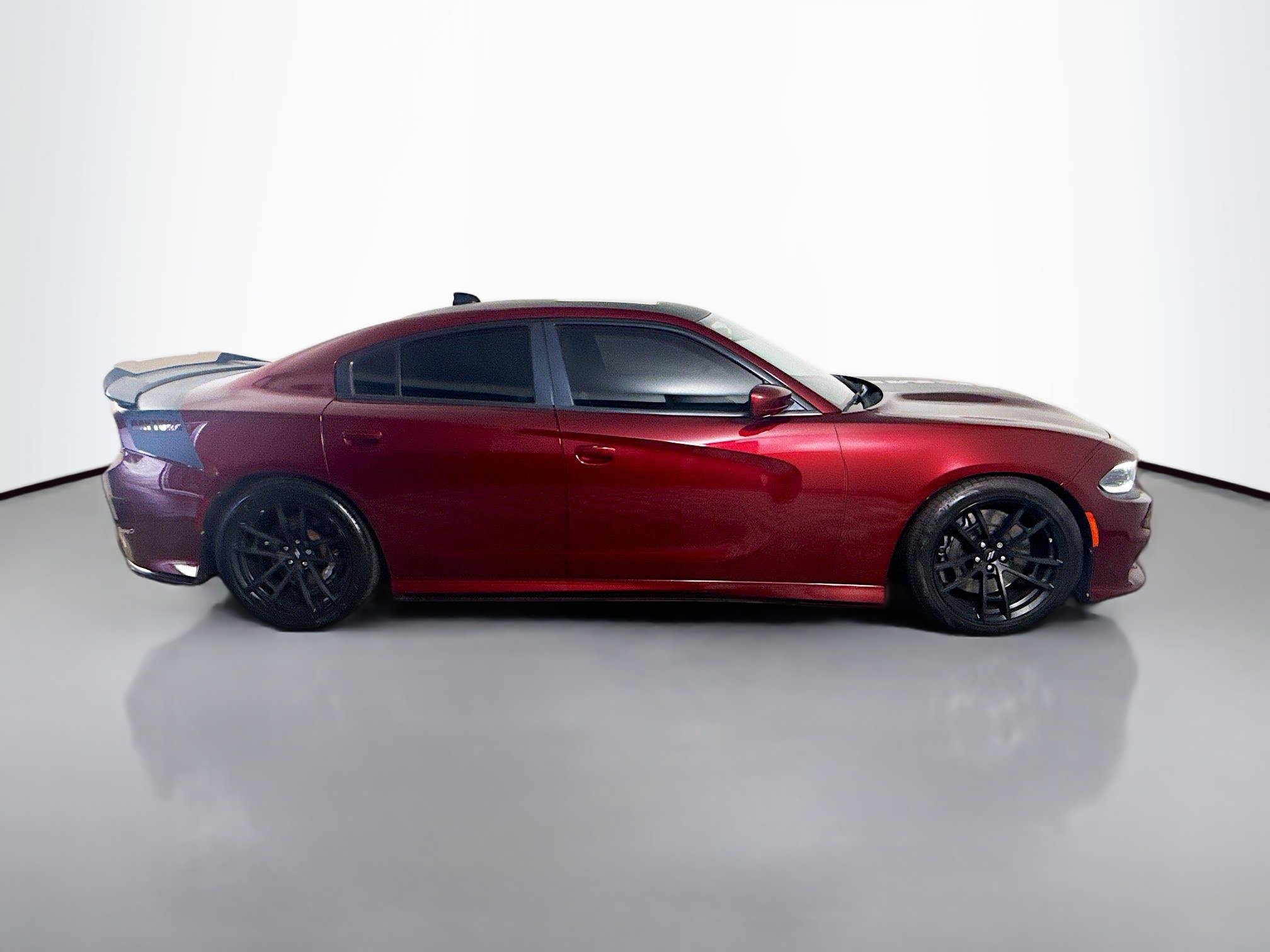 Used 2017 Dodge Charger R/T image 11