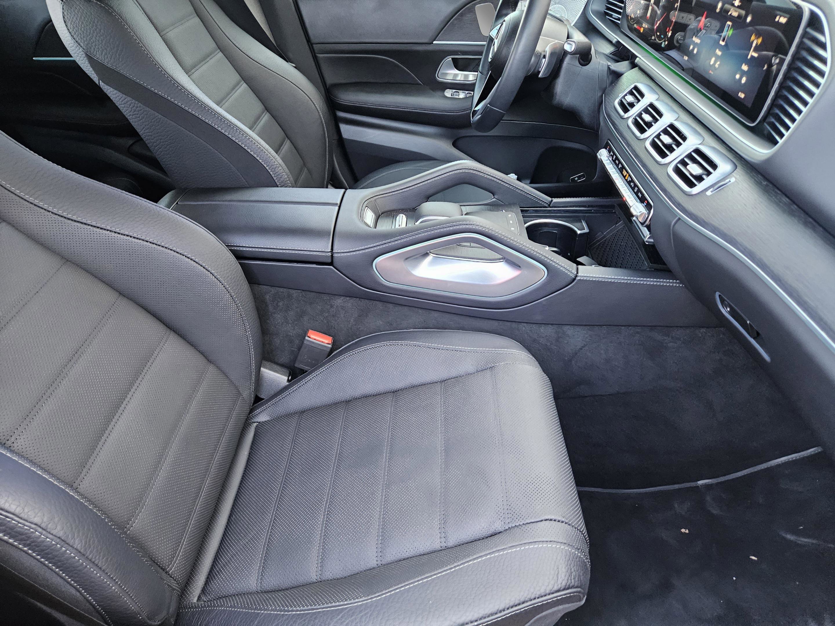 Certified 2025 Mercedes-Benz GLE 580 4MATIC image 31
