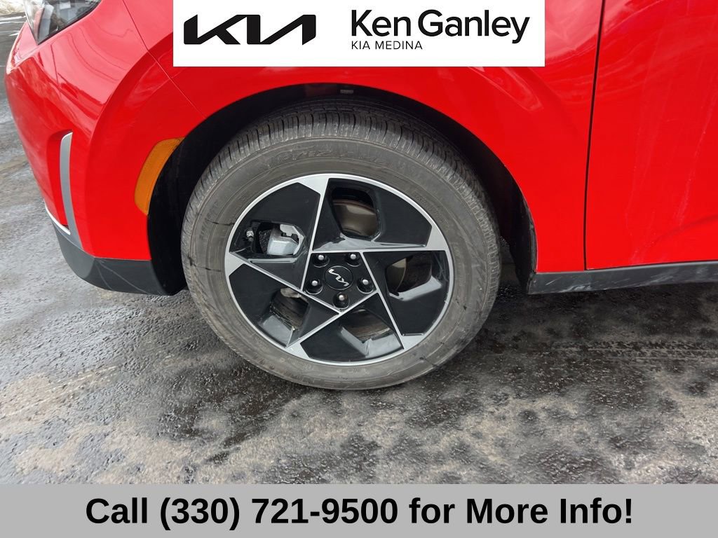 Certified 2025 Kia Soul EX image 17