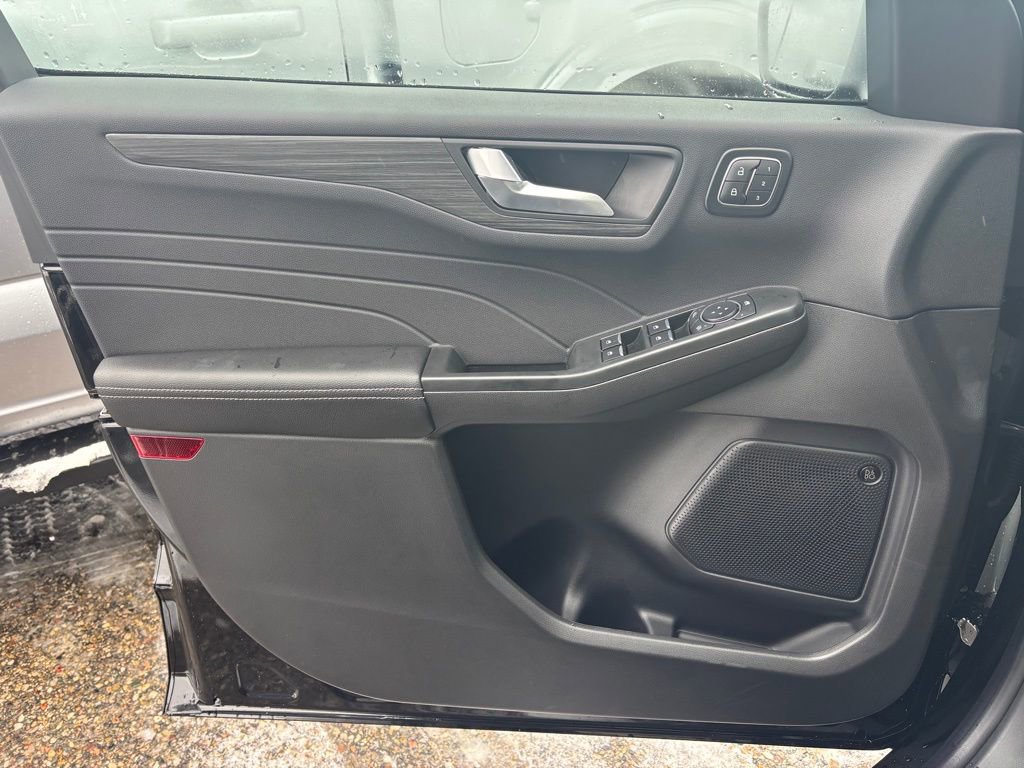 New 2026 Ford Escape Platinum w/ Premium Technology Package image 18