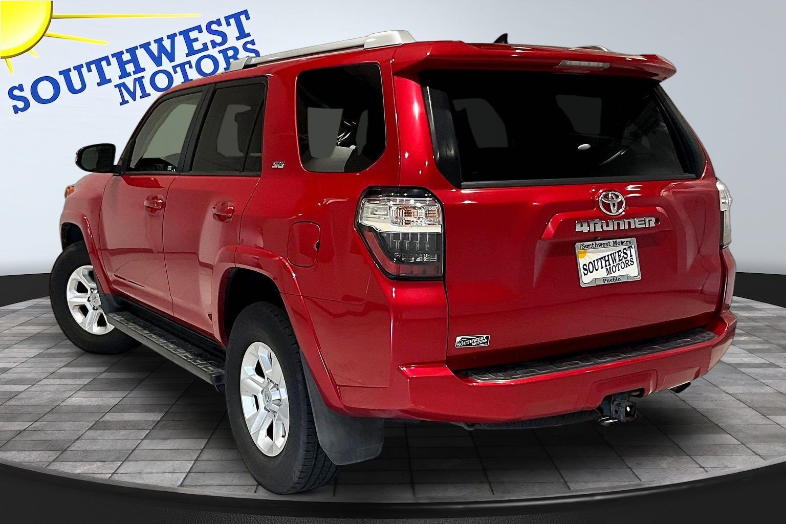 Used 2015 Toyota 4Runner SR5 Premium AWD/4WD image 4