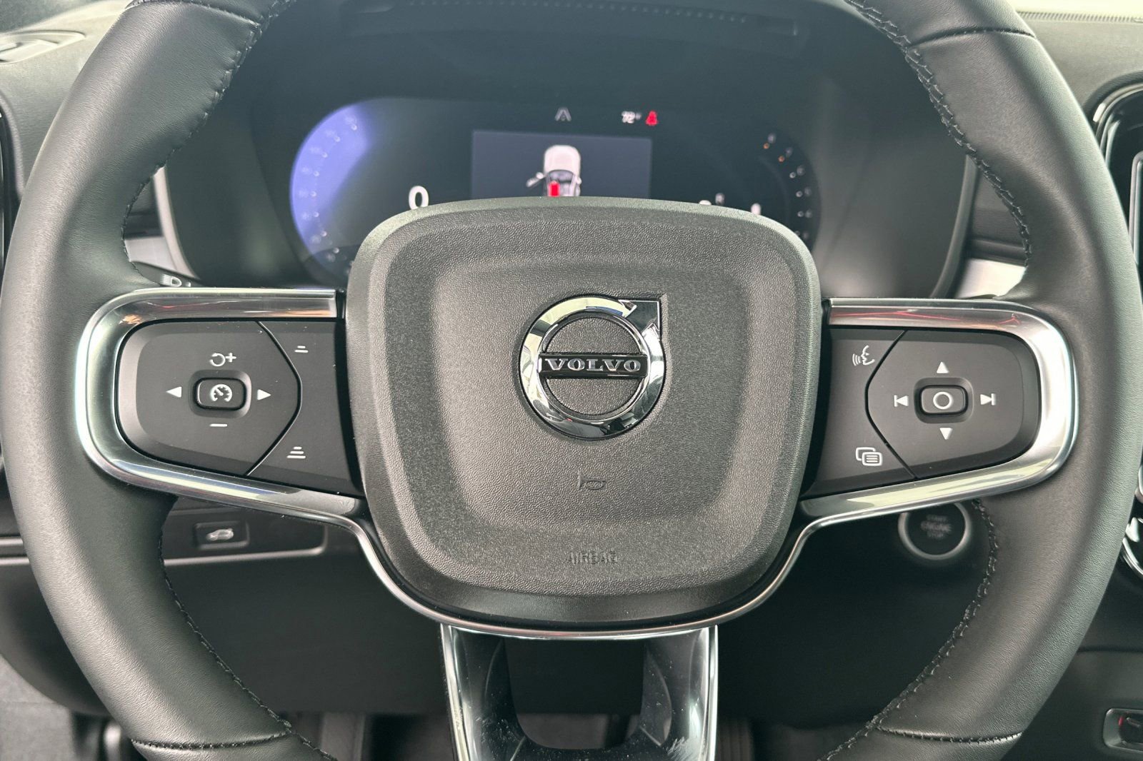 New 2026 Volvo XC40 B5 Ultra w/ Climate Package AWD/4WD image 22