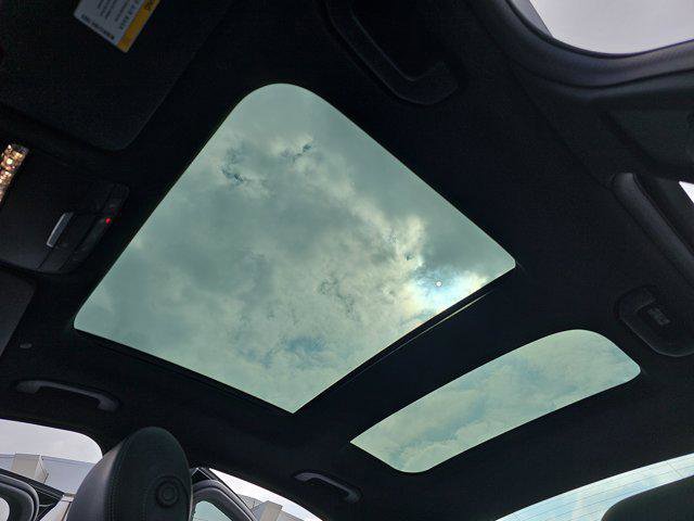 Used 2021 Mercedes-Benz C 300 Sedan image 29