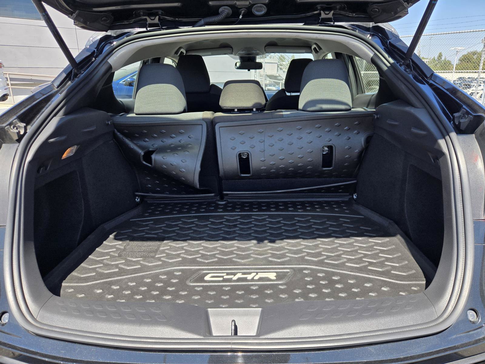 Used 2021 Toyota C-HR LE FWD image 27