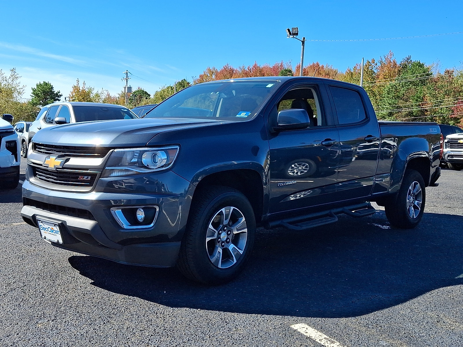 Used 2019 Chevrolet Colorado Z71 AWD/4WD image 3