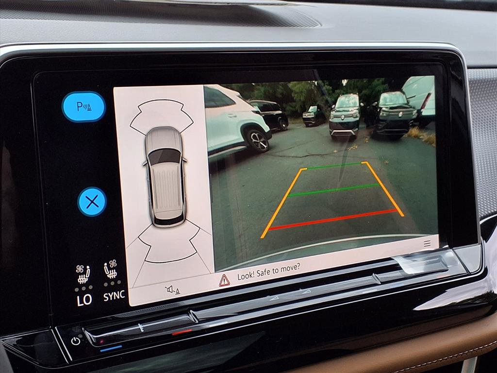 New 2026 Volkswagen Atlas Cross Sport SEL image 17