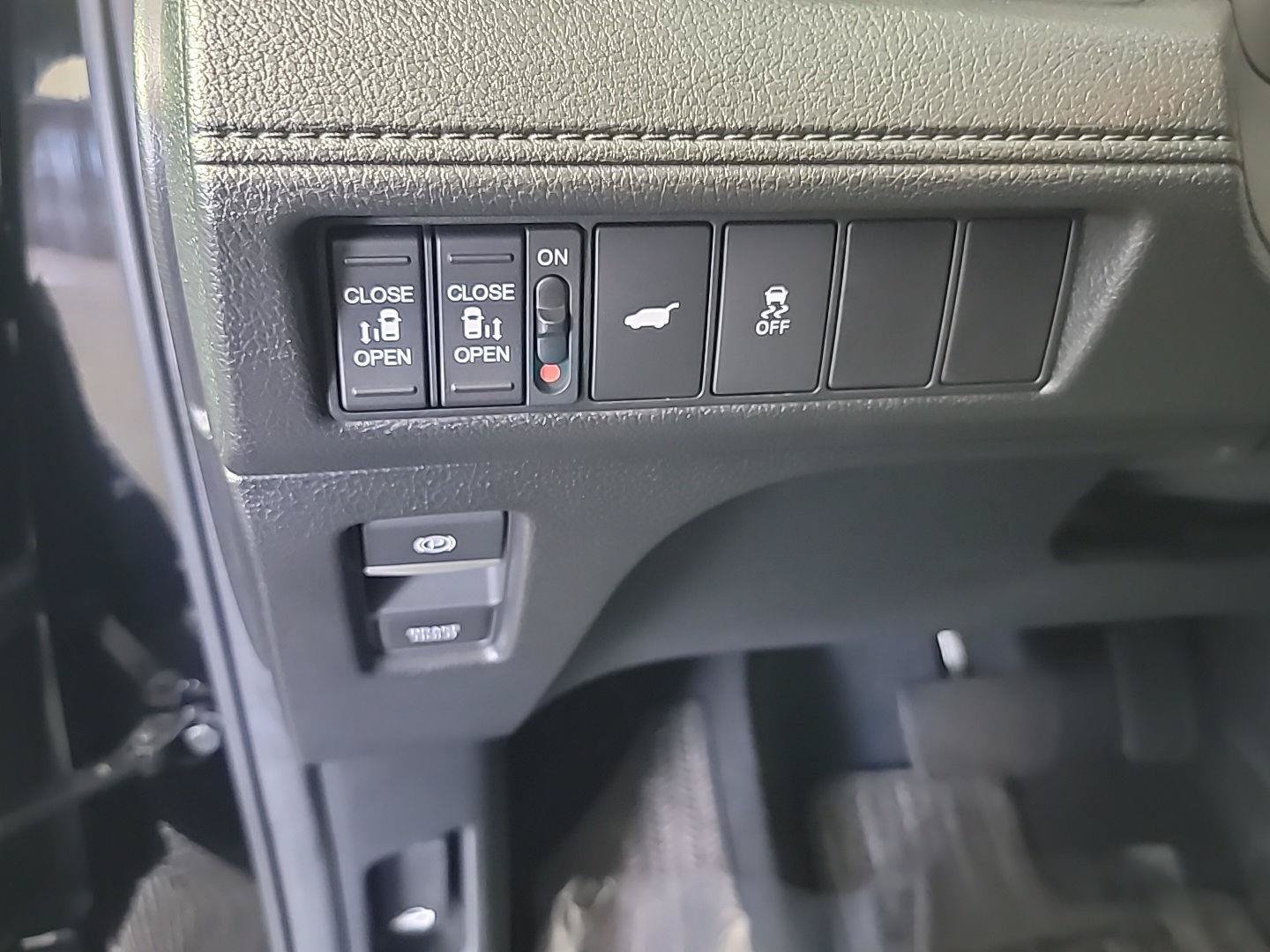 Certified 2025 Honda Odyssey EX-L image 38