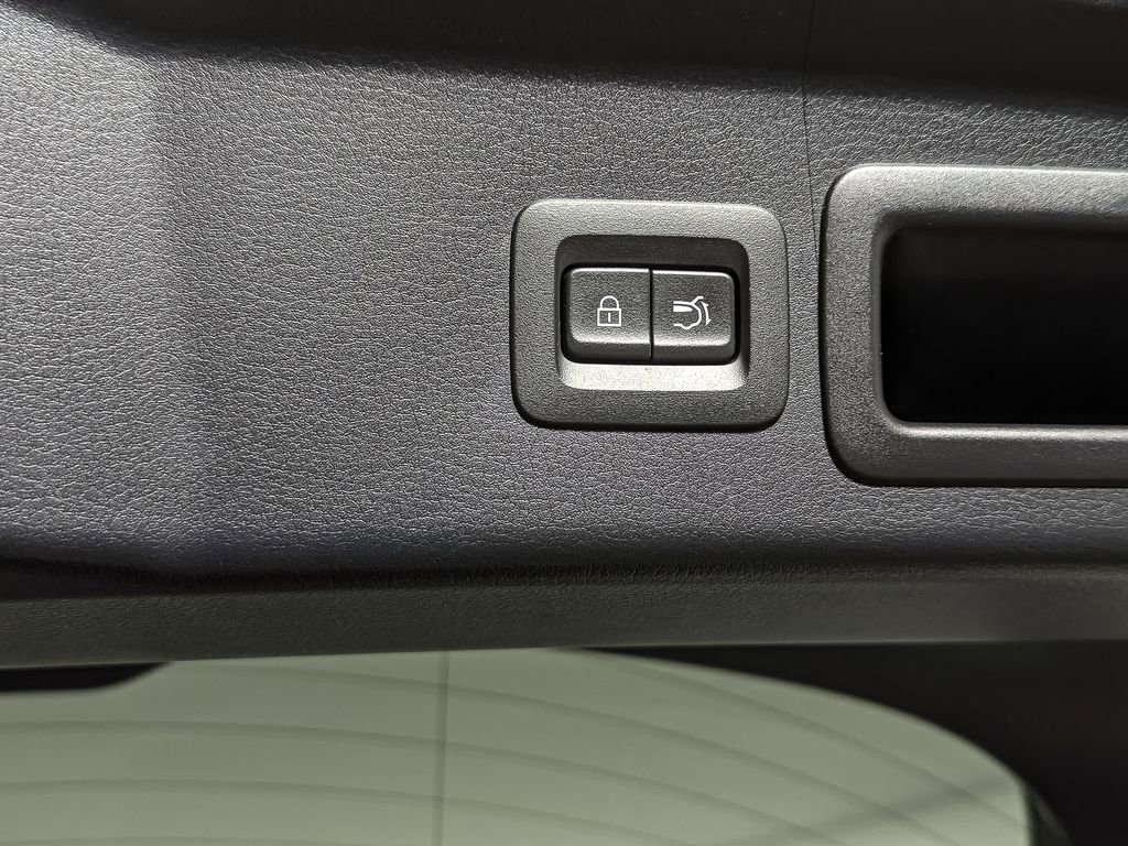 Used 2023 MAZDA CX-30 AWD 2.5 S w/ Premium Package image 48