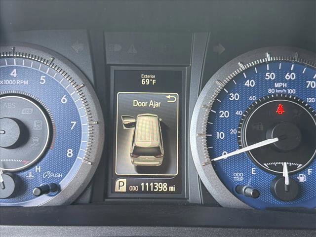 Used 2017 Toyota Sienna XLE Premium image 19