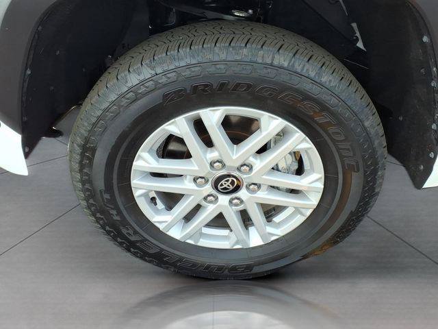 Certified 2026 Toyota Tundra SR5 AWD/4WD image 28