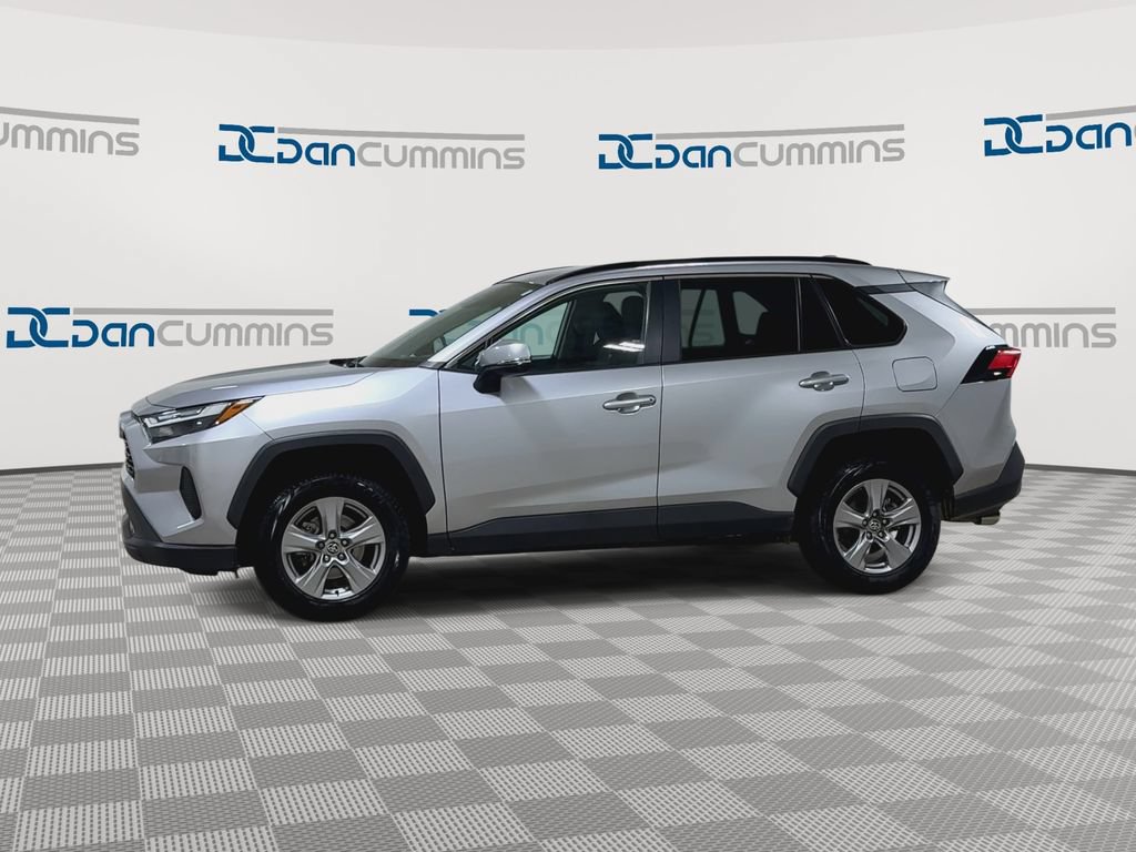 Used 2024 Toyota RAV4 XLE FWD image 6