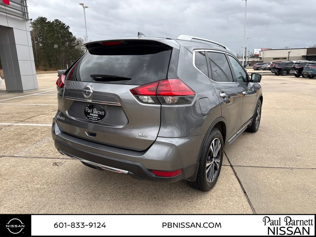 Used 2017 Nissan Rogue SL image 8