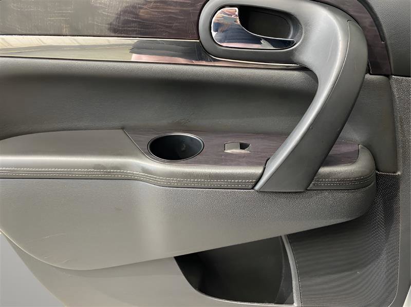 Used 2016 Buick Enclave Leather image 11