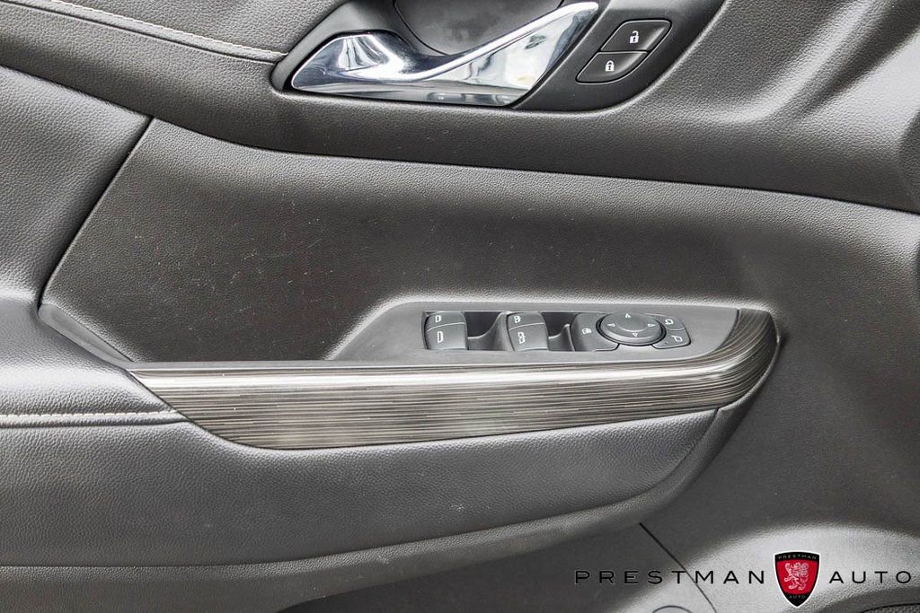 Used 2021 GMC Acadia SLT image 24