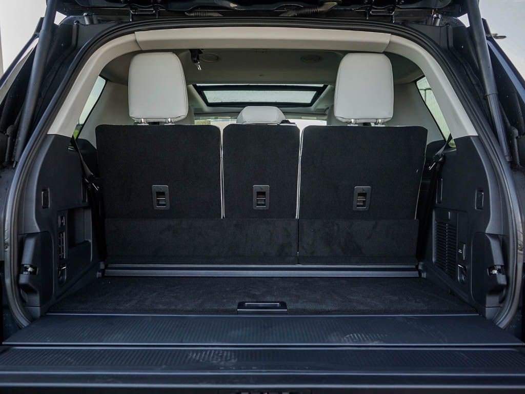 New 2027 Ford Expedition Platinum w/ Platinum Ultimate Package AWD/4WD image 7
