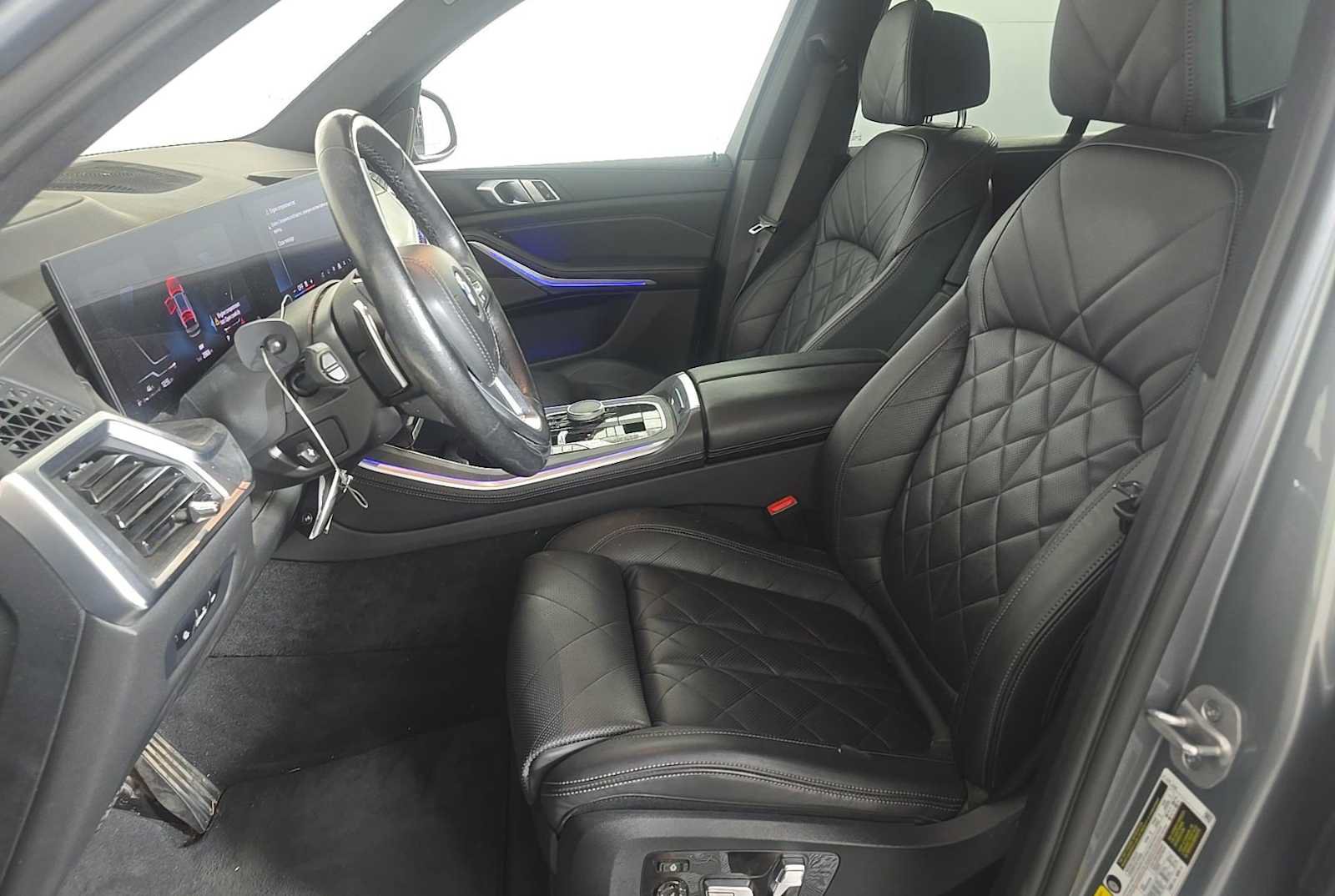 Used 2024 BMW X5 xDrive40i w/ Premium Package AWD/4WD image 9