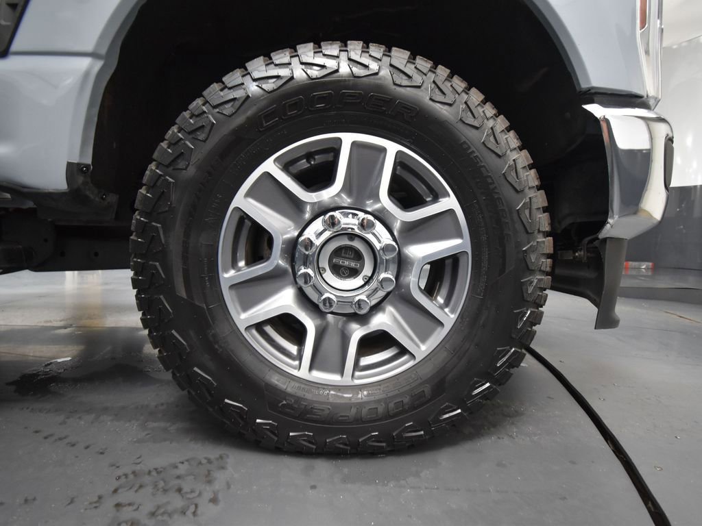 Used 2024 Ford F250 Lariat image 16