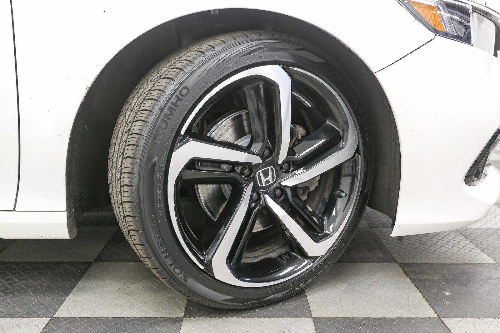 Used 2021 Honda Accord Sport image 14