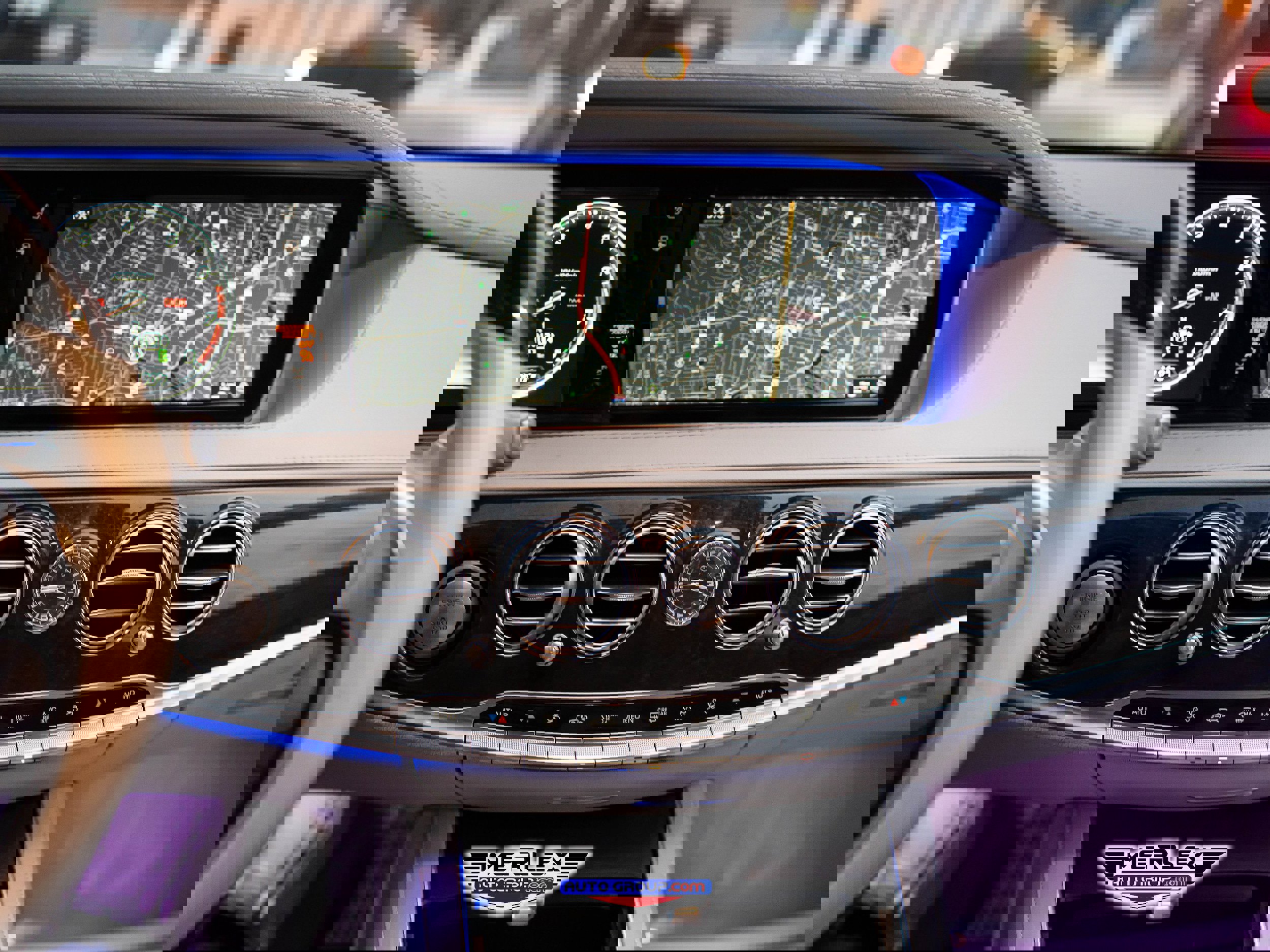 Used 2015 Mercedes-Benz S 550 Sedan w/ Sport Package w/ Sport Package image 31