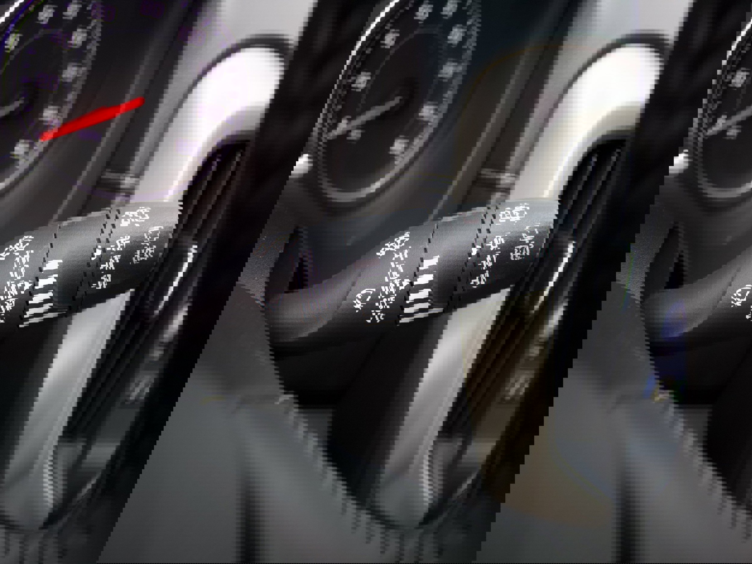 Used 2018 GMC Terrain Denali w/ Advanced Safety Package image 21