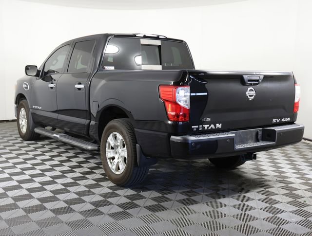 Used 2017 Nissan Titan SV AWD/4WD image 3