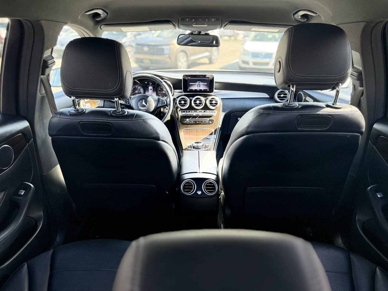 Used 2019 Mercedes-Benz GLC 300 w/ Premium Package image 33