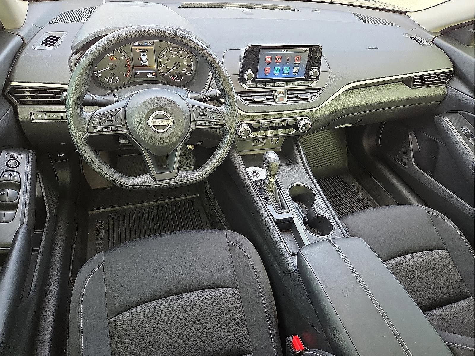 Used 2024 Nissan Altima 2.5 S image 10