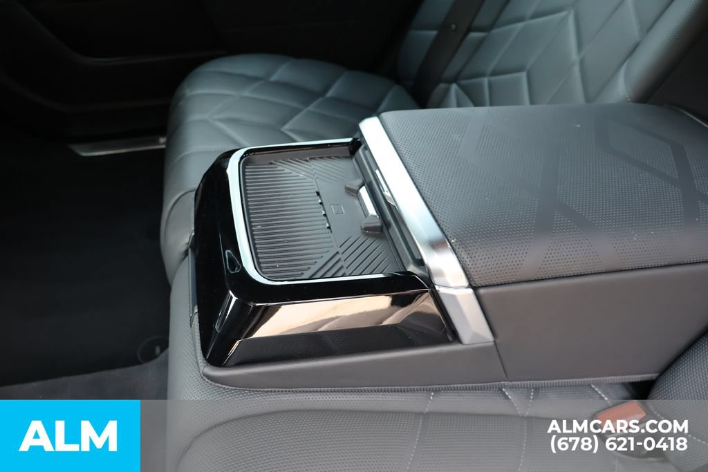 Used 2023 BMW i7 xDrive60 AWD/4WD image 20