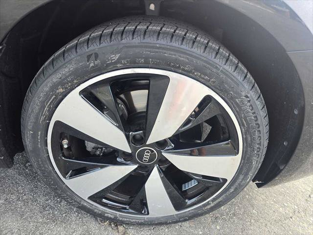 Used 2025 Audi A5 2.0T Premium Plus w/ Premium Plus AWD/4WD image 9