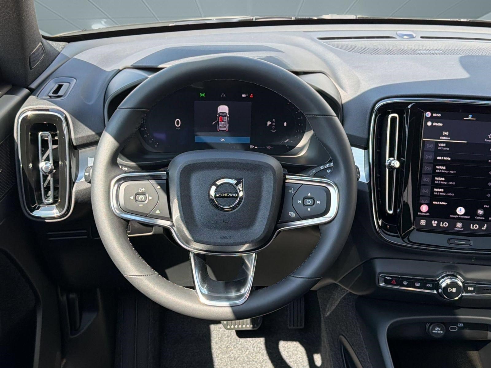 New 2026 Volvo XC40 B5 Ultra w/ Climate Package AWD/4WD image 11