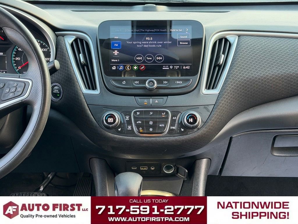 Used 2022 Chevrolet Malibu LT FWD image 17
