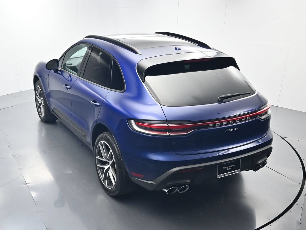 Certified 2024 Porsche Macan AWD/4WD image 36