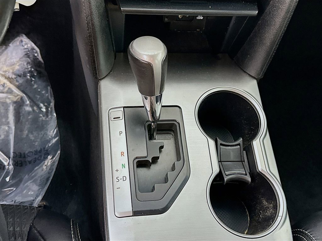 Used 2013 Toyota Camry SE image 20